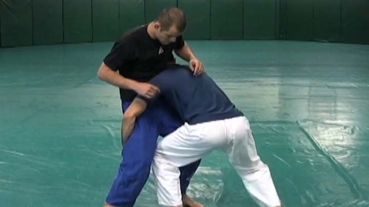 What You Need To Know About Takedowns From The Clinch For BJJ And MMA
