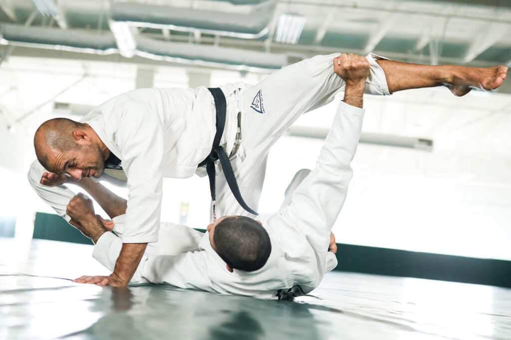 Master Cycle jiu-jitsu instruction